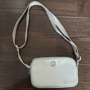 Lululemon crossbody